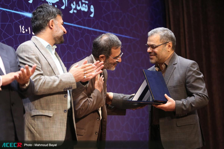 دکتر محمد حیدری بهترین رئیس در واحدهای سازمانی جهاد دانشگاهی معرفی شد